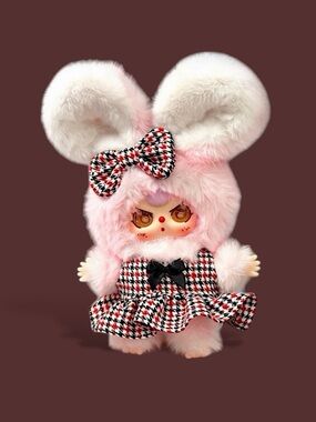 Baby Three Oli's Wardrobe Plush Pendant